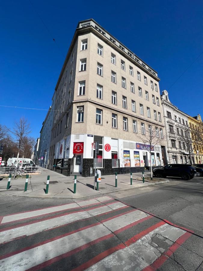 Delightful 1 Bedroom Near Schoenbrunn And Westbahnhof With Big Porch Vienna Exterior photo